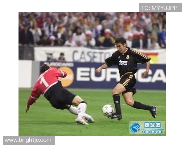 足球明星库特斯的传奇故事与职业生涯全解析