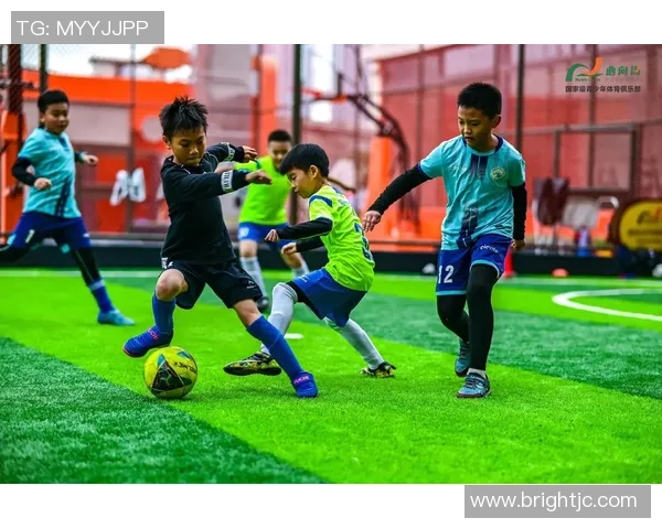 足球明星独特技巧揭秘视频带你领略球场魅力与精彩瞬间